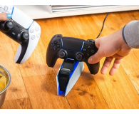 FIXED Dual Charger Stand do PS5 controller, black and white - 1484703 - zdjęcie 4